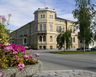 hallintotalosh640x480