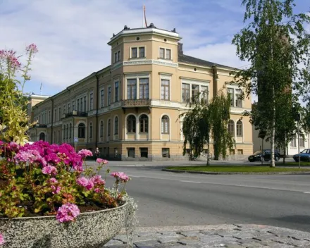 hallintotalosh640x480