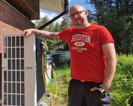 JE henkiloesittely 6 24